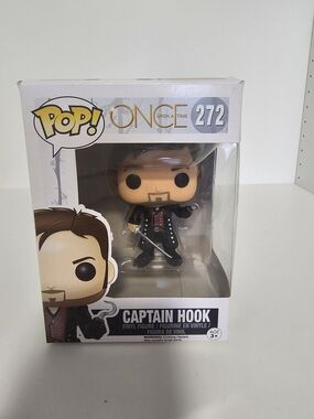 Funko POP! Once Upon a Time #272 Captain Hook - Black and Red
